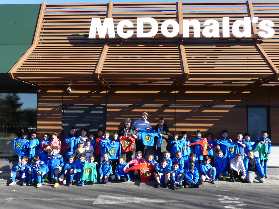 Remise de maillots Mc Donald's Firminy